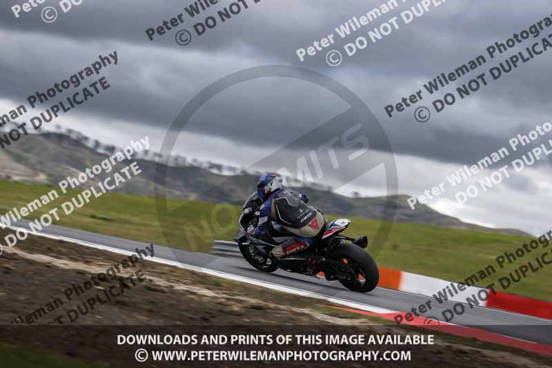 cadwell no limits trackday;cadwell park;cadwell park photographs;cadwell trackday photographs;enduro digital images;event digital images;eventdigitalimages;navarra;no limits trackdays;peter wileman photography;racing digital images;trackday digital images;trackday photos